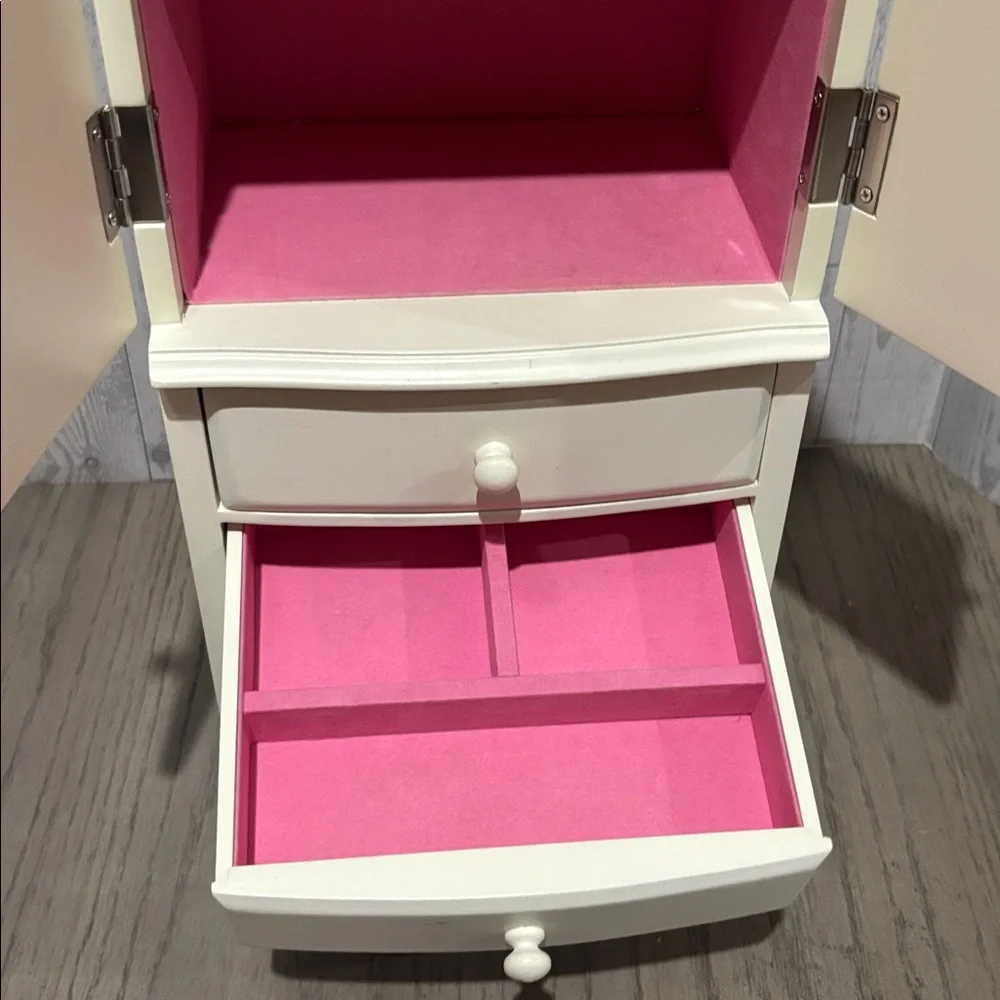 Pottery born Teen Wooden Jewelry Box Tower